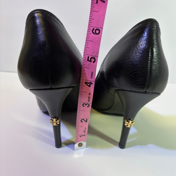 Tory Burch - Sleek Black Stiletto Heels with Pointed Toe - 9 - Picture 7 of 13